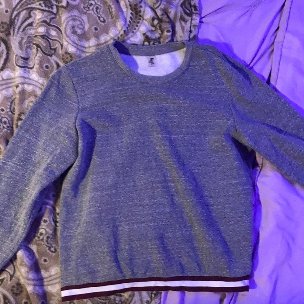 Energy Zone Pullover